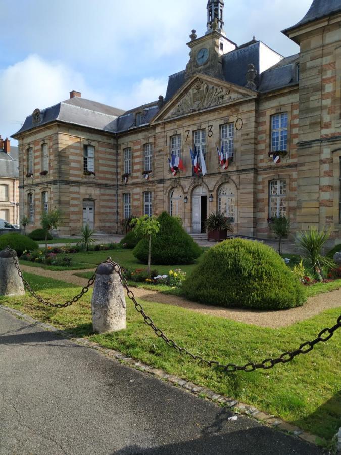 Insolite maison bois, wifi Netflix, au coeur de l'Argonne et des batailles de Verdun Chaudefontaine  Extérieur photo